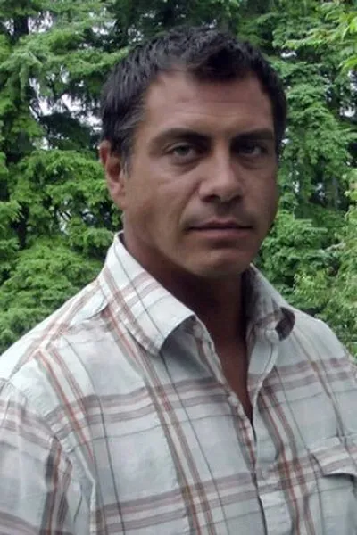J.J. Makaro